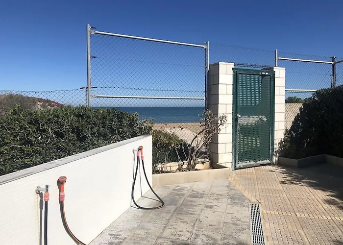 Bahia De En Primera Linea De Playa-serviden Apartment